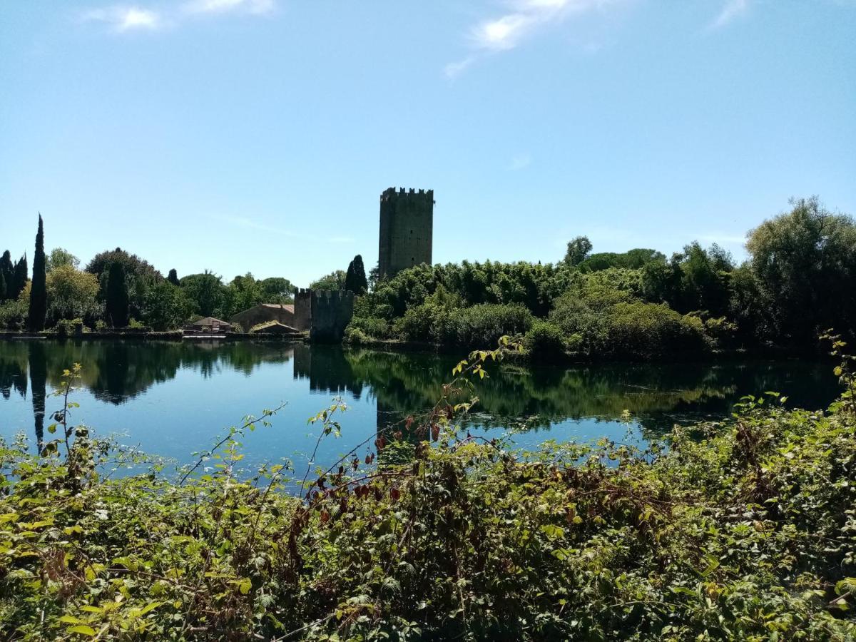 La Bella Ninfa Bed & Breakfast Sermoneta Exterior foto